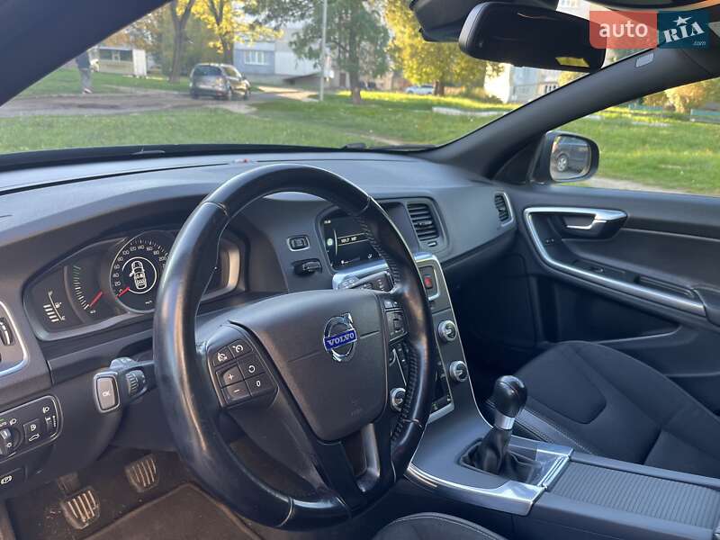 Универсал Volvo V60 2014 в Львове фото 16 Универсал Volvo V60 2014 в Львове