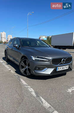 Универсал Volvo V60 2019 в 