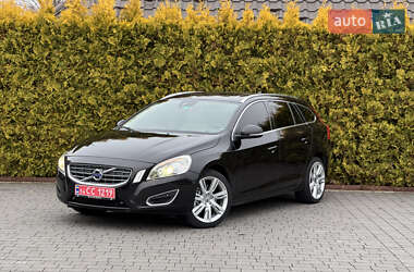 Volvo V60 2011