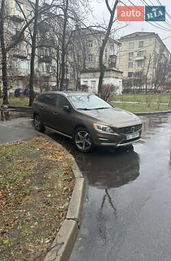 Volvo V60 2015