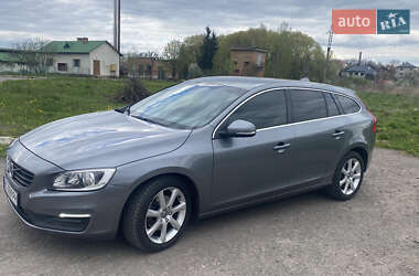 Volvo V60 2015