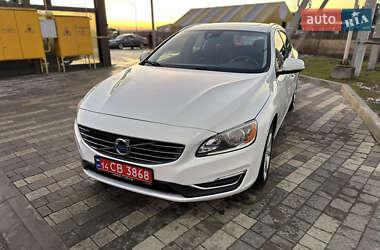 Volvo V60 2016