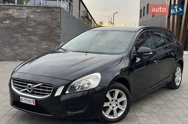 Універсал Volvo V60 2011 в Луцьку