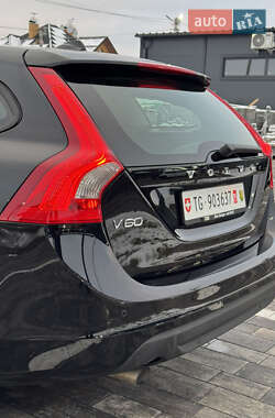 Універсал Volvo V60 2010 в Луцьку