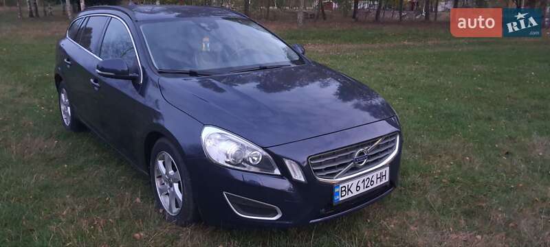 Универсал Volvo V60 2011 в Костополе