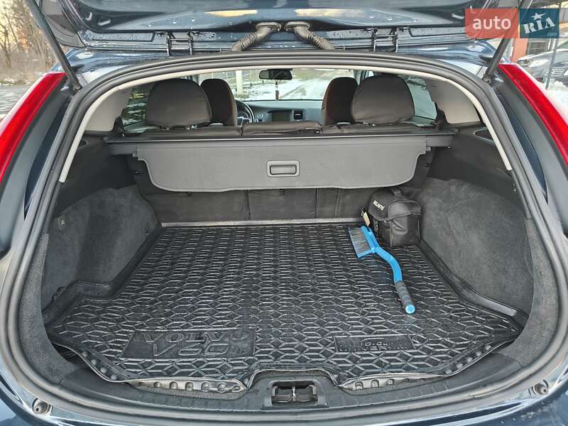 Універсал Volvo V60 2012 в Львові
