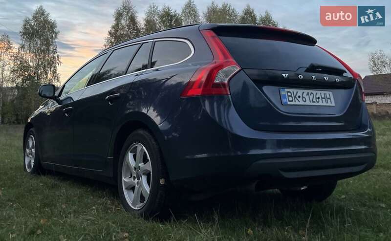 Универсал Volvo V60 2011 в Костополе
