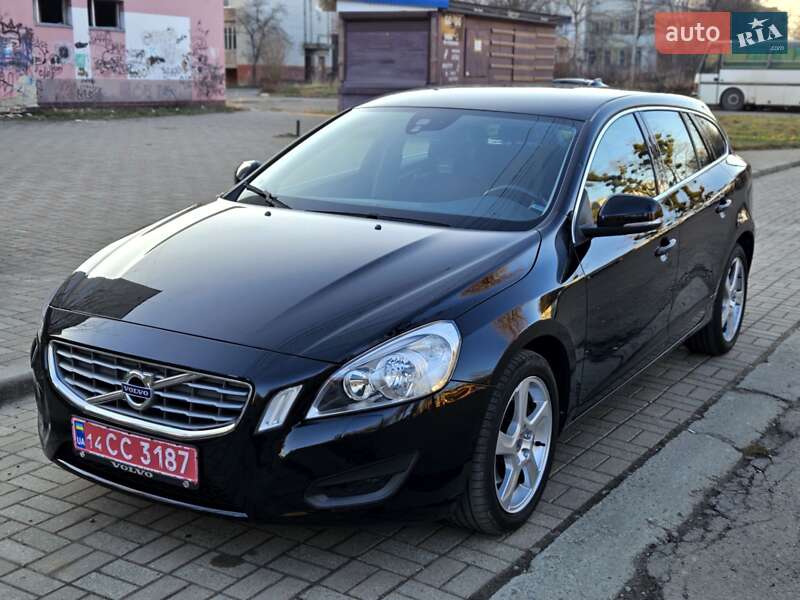 Універсал Volvo V60 2012 в Стрию