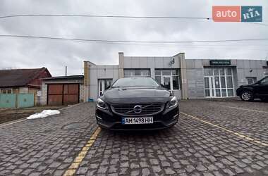 Универсал Volvo V60 2014 в 