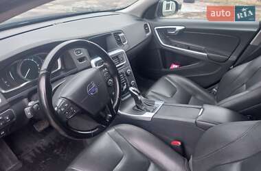 Универсал Volvo V60 2014 в 