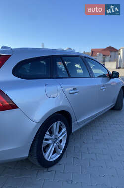 Універсал Volvo V60 2016 в Львові