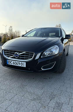 Универсал Volvo V60 2013 в 