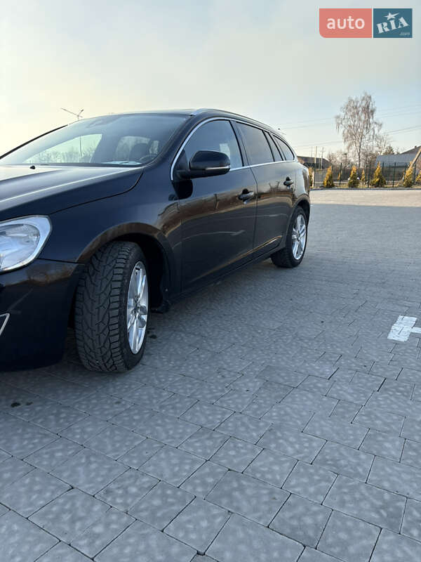 Универсал Volvo V60 2013 в Львове