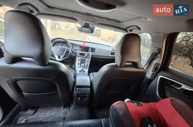 Универсал Volvo V60 2016 в 