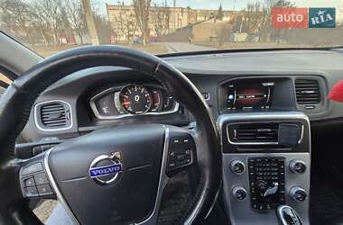 Универсал Volvo V60 2016 в 