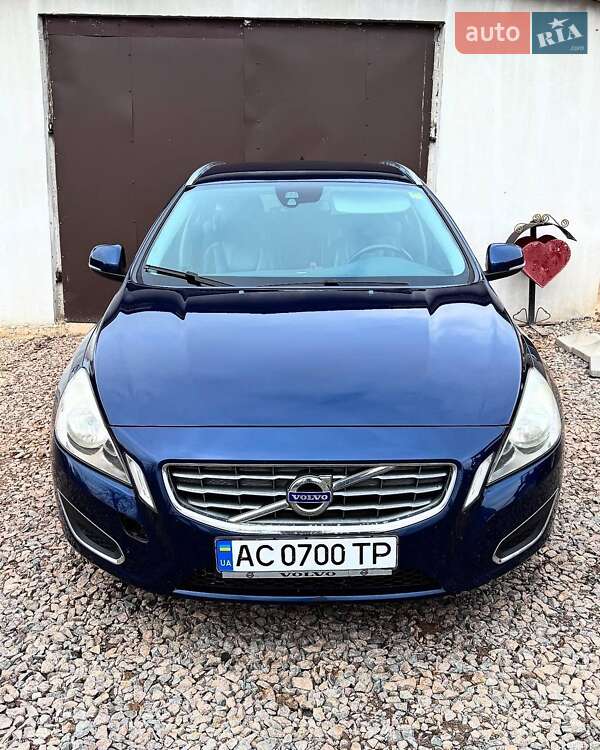 Volvo V60 2011