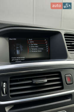 Универсал Volvo V60 2012 в 