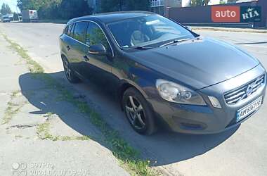 Volvo V60 2011 Volvo V60 2011