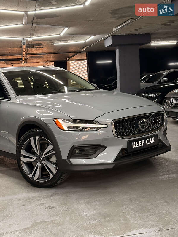 Универсал Volvo V60 2024 в Одессе