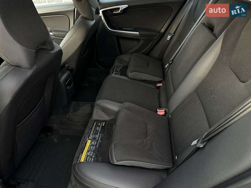 Універсал Volvo V60 2012 в Стрию