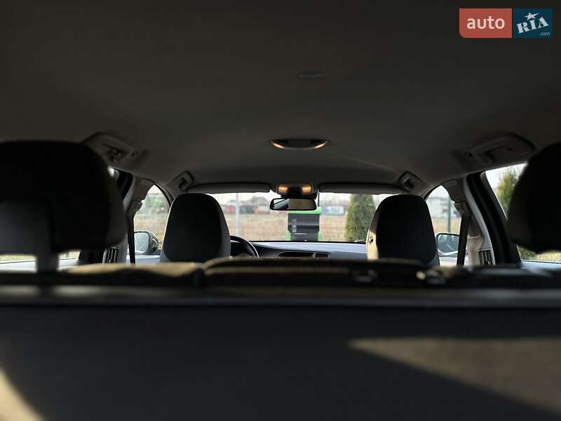 Універсал Volvo V60 2012 в Стрию