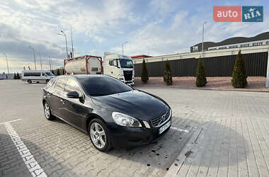 Универсал Volvo V60 2011 в 