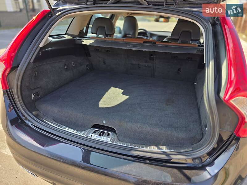 Универсал Volvo V60 2014 в Львове