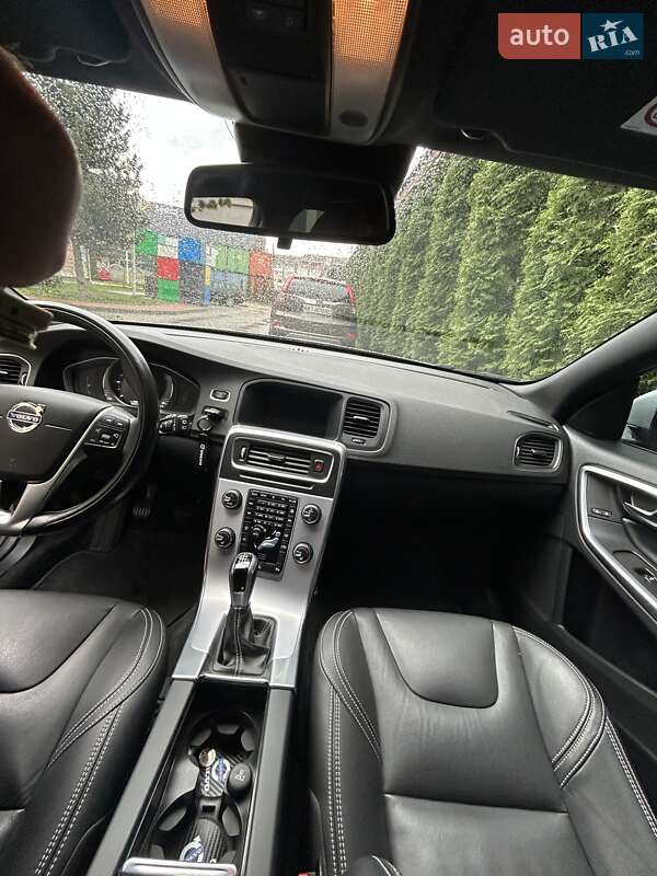 Універсал Volvo V60 2018 в Івано-Франківську