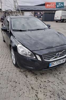 Volvo V60 2012
