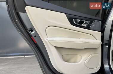Универсал Volvo V60 2019 в 