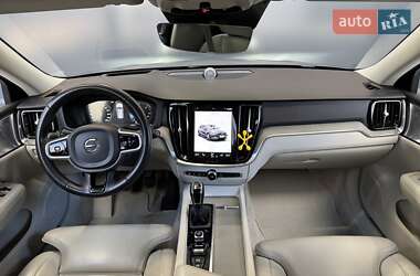 Универсал Volvo V60 2019 в 