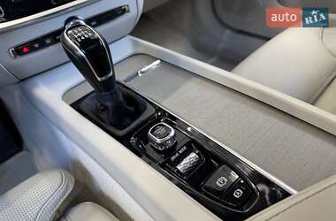 Универсал Volvo V60 2019 в 
