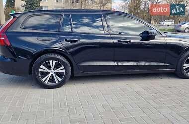 Универсал Volvo V60 2019 в 