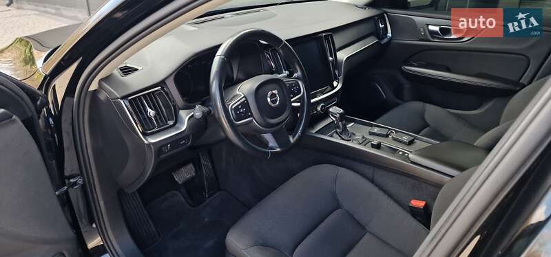 Универсал Volvo V60 2019 в Тернополе