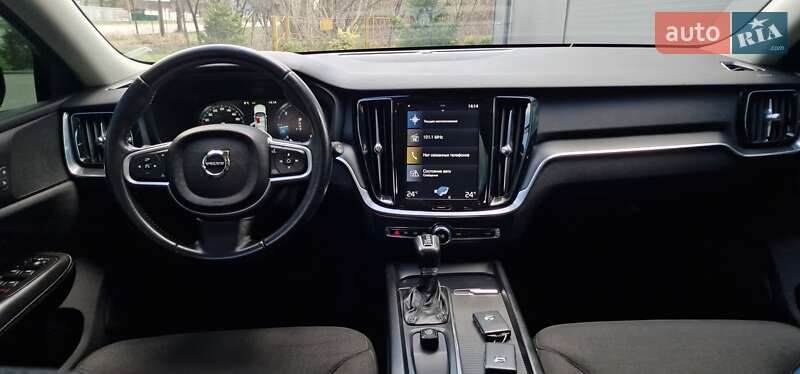 Универсал Volvo V60 2019 в Тернополе
