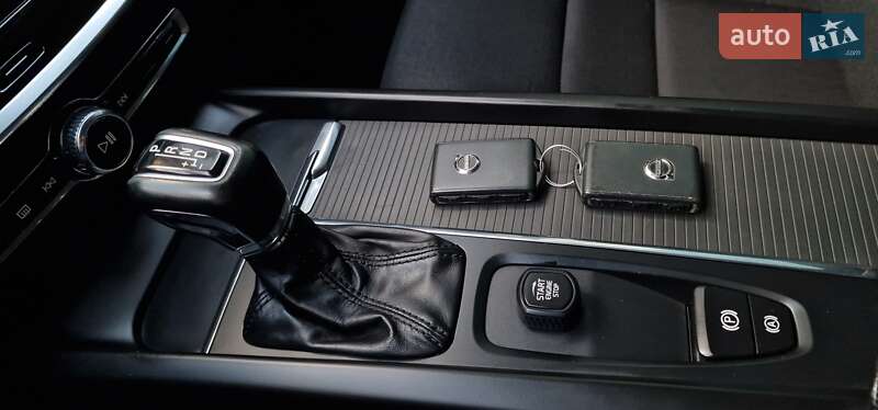 Универсал Volvo V60 2019 в Тернополе