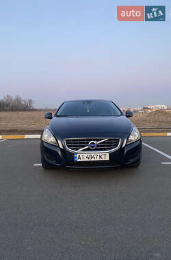 Универсал Volvo V60 2011 в 