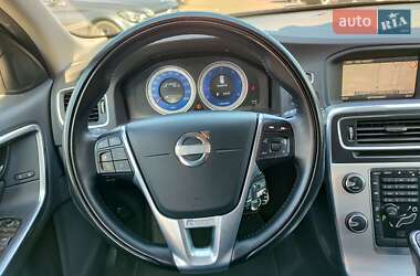 Универсал Volvo V60 2013 в 