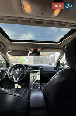 Універсал Volvo V60 2013 в 