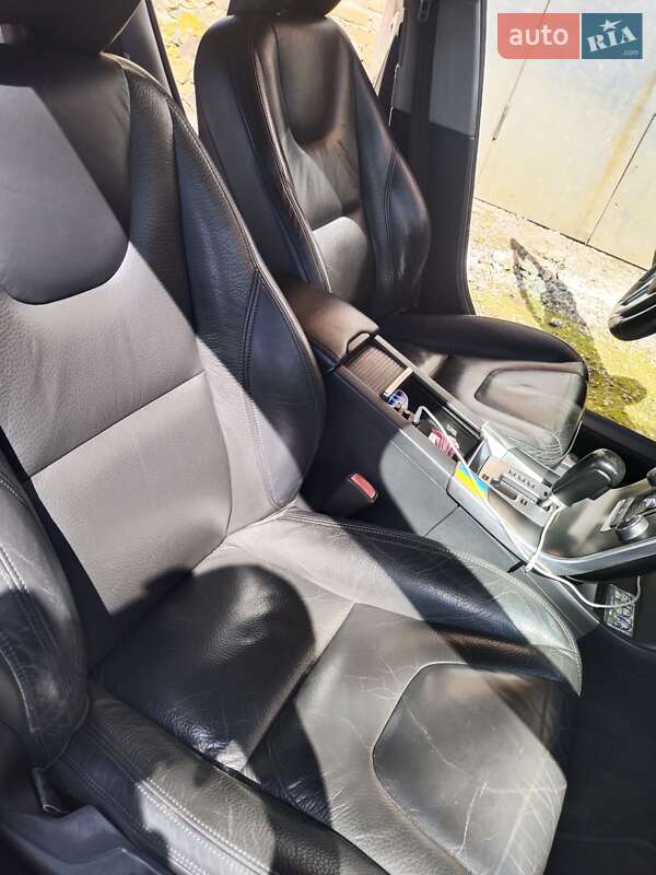 Универсал Volvo V60 2012 в Львове