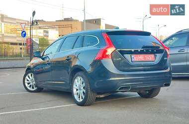 Универсал Volvo V60 2014 в 