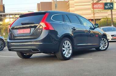 Универсал Volvo V60 2014 в 