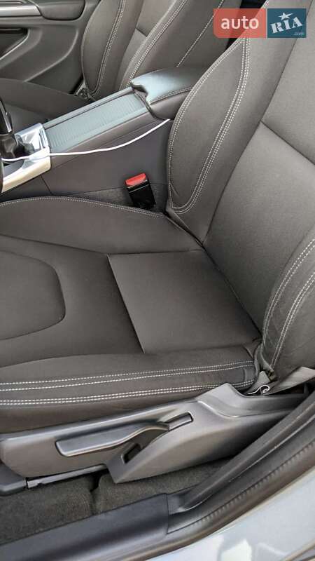 Универсал Volvo V60 2018 в Киеве фото 9 Универсал Volvo V60 2018 в Киеве