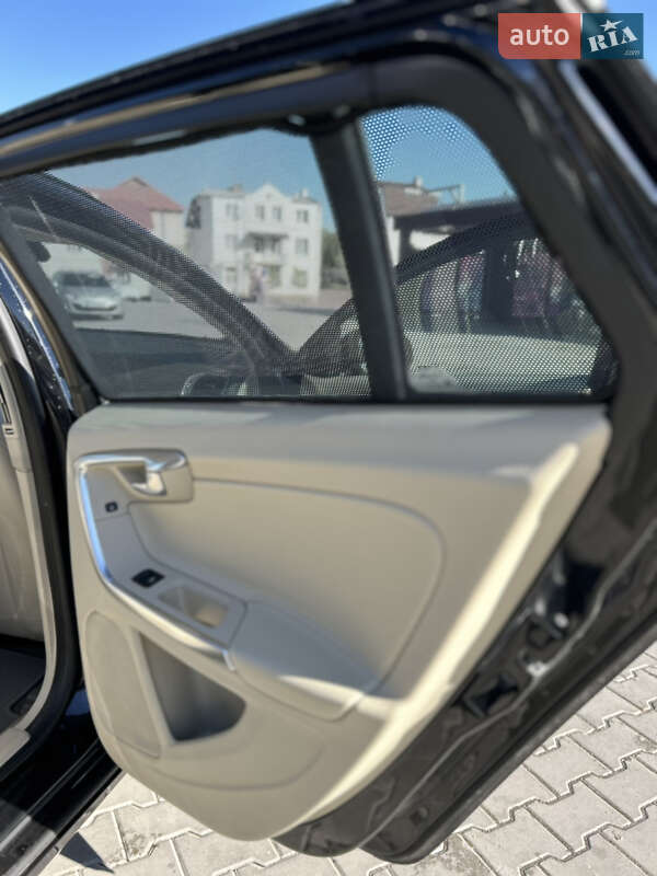 Универсал Volvo V60 2012 в Львове