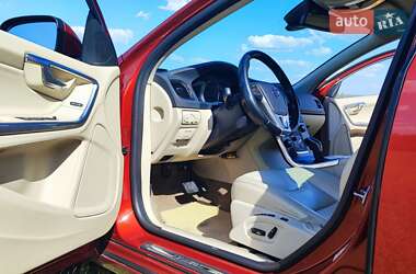 Універсал Volvo V60 2013 в 