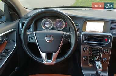 Універсал Volvo V60 2013 в 