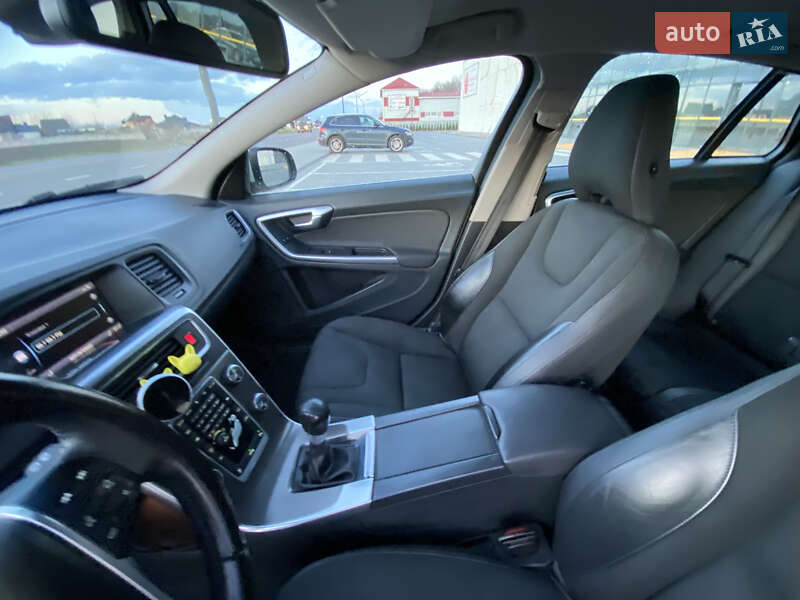 Универсал Volvo V60 2011 в Луцке фото 12 Универсал Volvo V60 2011 в Луцке