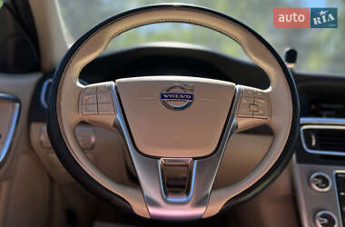 Универсал Volvo V60 2016 в 