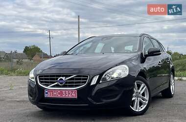 Універсал Volvo V60 2013 в Бродах
