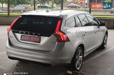 Універсал Volvo V60 2015 в Рівному